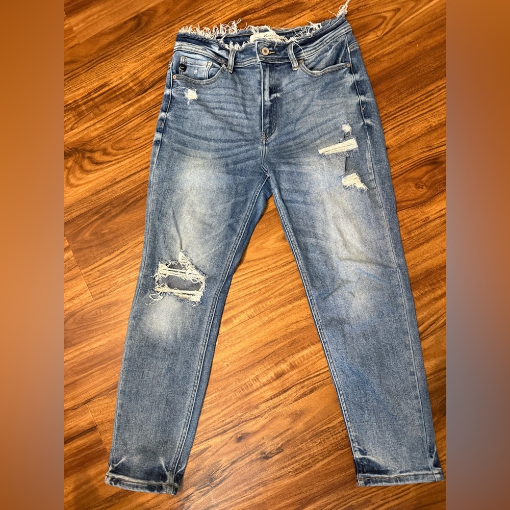 KanCan Frayed Hem Blue Jeans size 9/28
